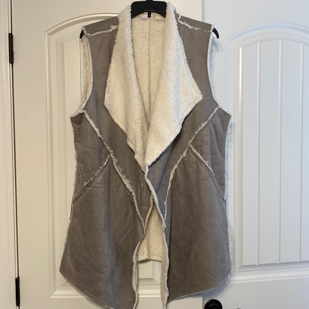 Lularoe Marlow Faux Shearling Vest